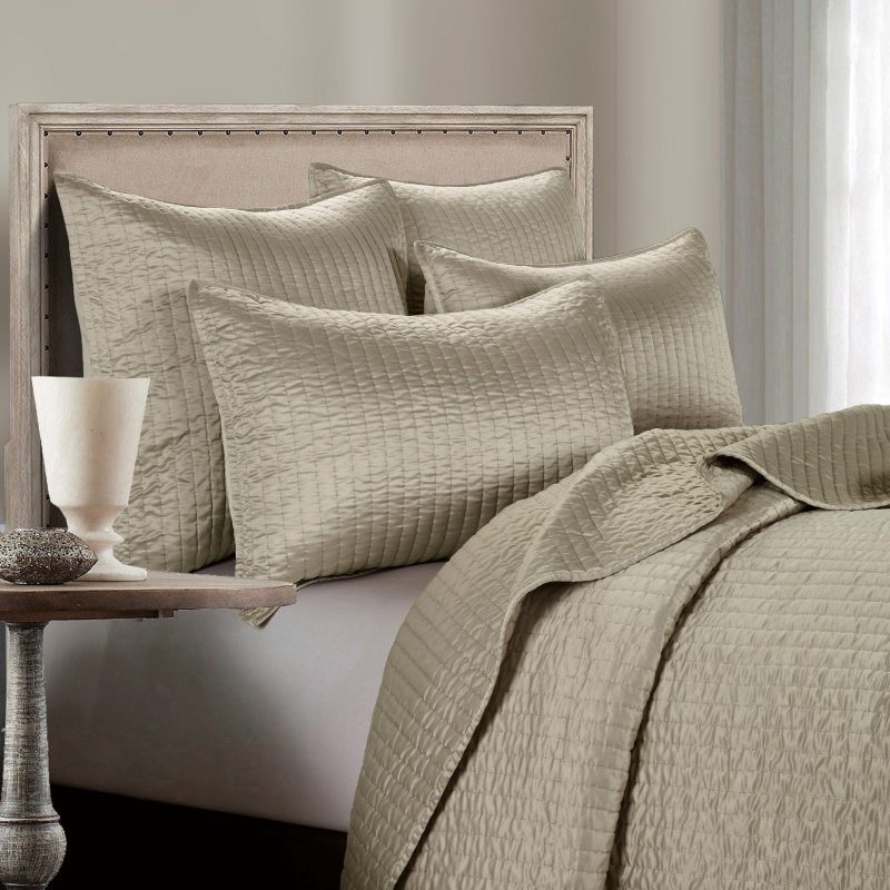 Satin Channel Quilt Set Twin & 1 Standard Sham / Taupe Quilt